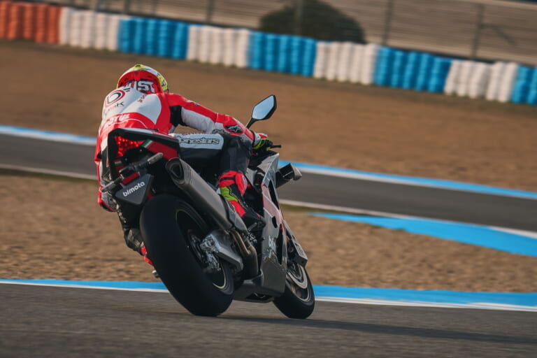 ビモータ|KB998リミニ|2025年モデル|【少数生産】可動式ウイング搭載! ビモータ製スーパーバイク「KB998 Rimini」発売日決定 ニンジャのエンジンをクロモリフレームに搭載