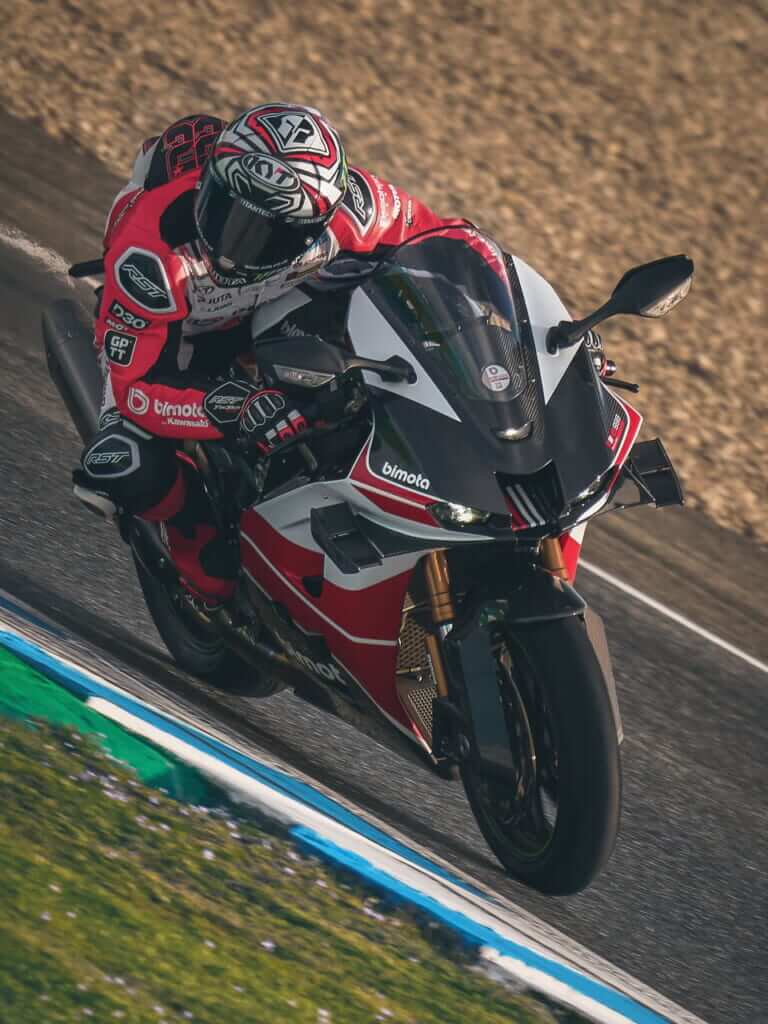 ビモータ|KB998リミニ|2025年モデル|【少数生産】可動式ウイング搭載! ビモータ製スーパーバイク「KB998 Rimini」発売日決定 ニンジャのエンジンをクロモリフレームに搭載