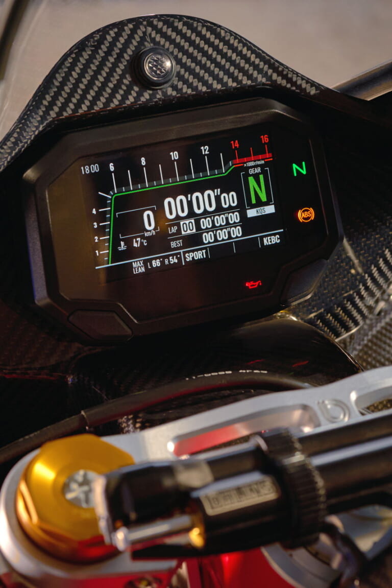 ビモータ|KB998リミニ|2025年モデル|【少数生産】可動式ウイング搭載! ビモータ製スーパーバイク「KB998 Rimini」発売日決定 ニンジャのエンジンをクロモリフレームに搭載