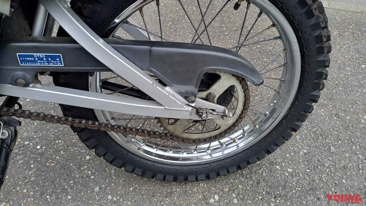 「お辞儀しはじめたらアウト」スプロケット交換のベストタイミングは"形"で判断しよう!【バイクメンテナンスのワンポイント】|「お辞儀しはじめたらアウト」スプロケット交換のベストタイミングは”形”で判断しよう!【バイクメンテナンスのワンポイント】