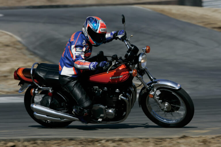 ウエマツ|エンジンオイル|旧車χ|あえての“鉱物油”で新開発! ウエマツから旧車専用エンジンオイル「旧車χ(改)」が登場