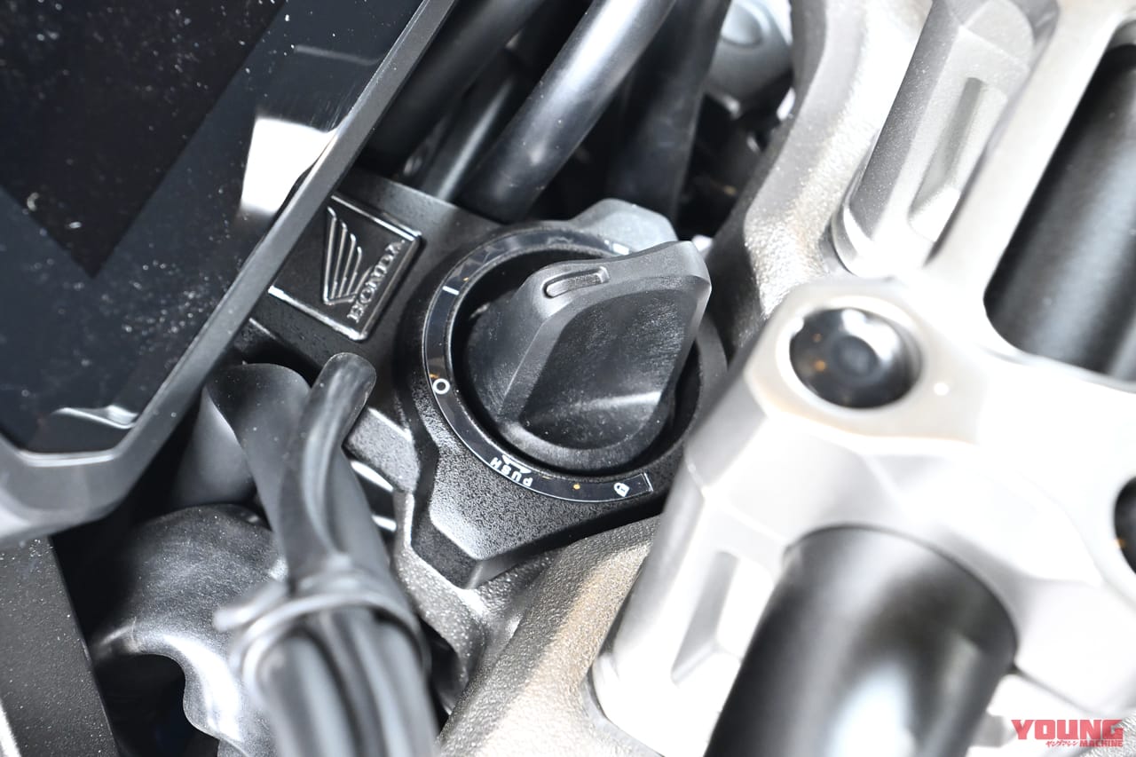 ホンダ|CB1000Fコンセプト|詳細解説|スマートキーにセンタースタンドも?!「ホンダCB1000Fコンセプト」詳細解説(3)〈装備編〉