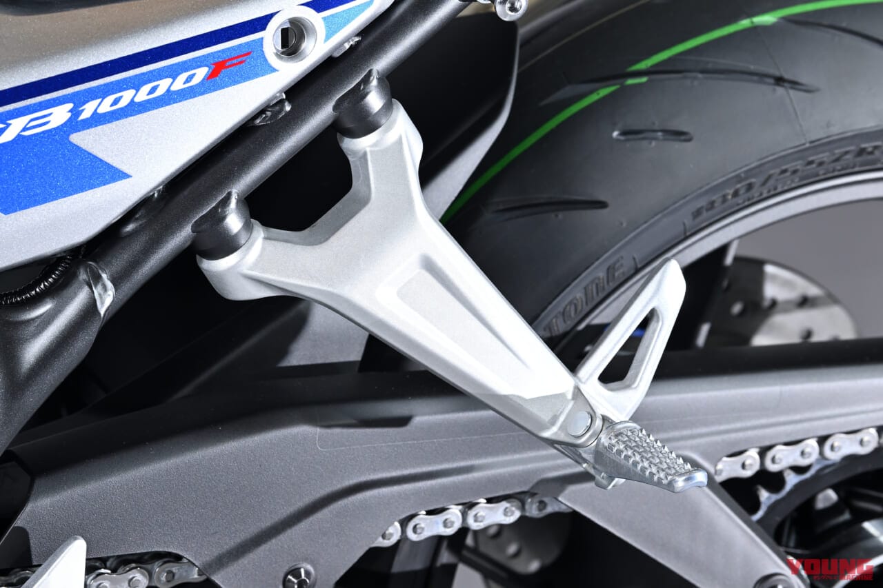 ホンダ|CB1000Fコンセプト|詳細解説|スマートキーにセンタースタンドも?!「ホンダCB1000Fコンセプト」詳細解説(3)〈装備編〉