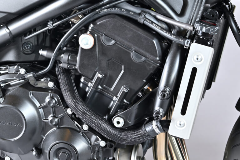 ホンダCB1000Fコンセプト｜ラジエター