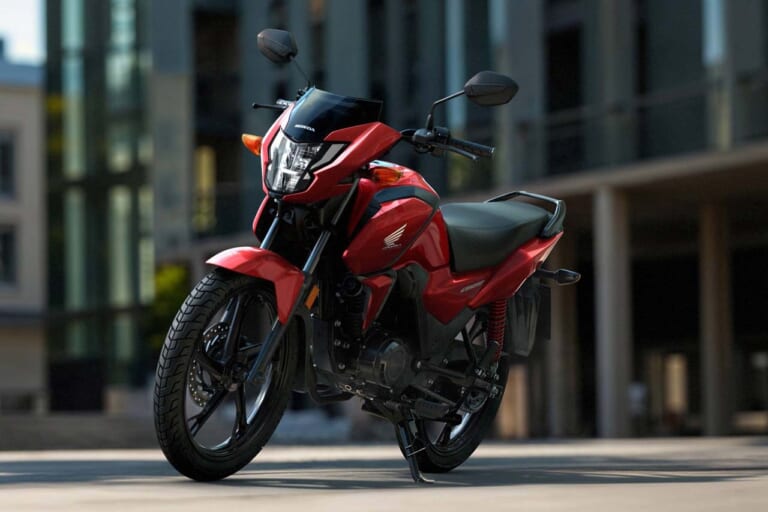 ホンダ|CB125F|欧州仕様|2026年モデル|満タン航続距離700km超!! 新型TFTモニター、ホンダ初のISS新装備のマニュアル車「CB125F」が2026年モデルに【海外】