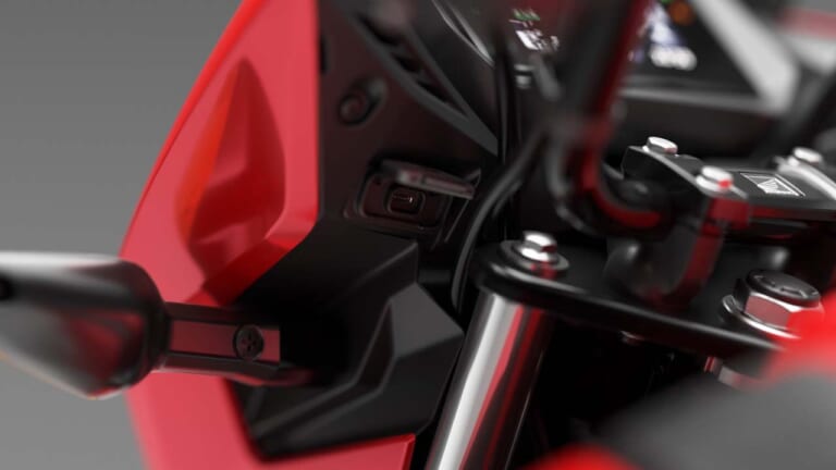 ホンダ|CB125F|欧州仕様|2026年モデル|満タン航続距離700km超!! 新型TFTモニター、ホンダ初のISS新装備のマニュアル車「CB125F」が2026年モデルに【海外】