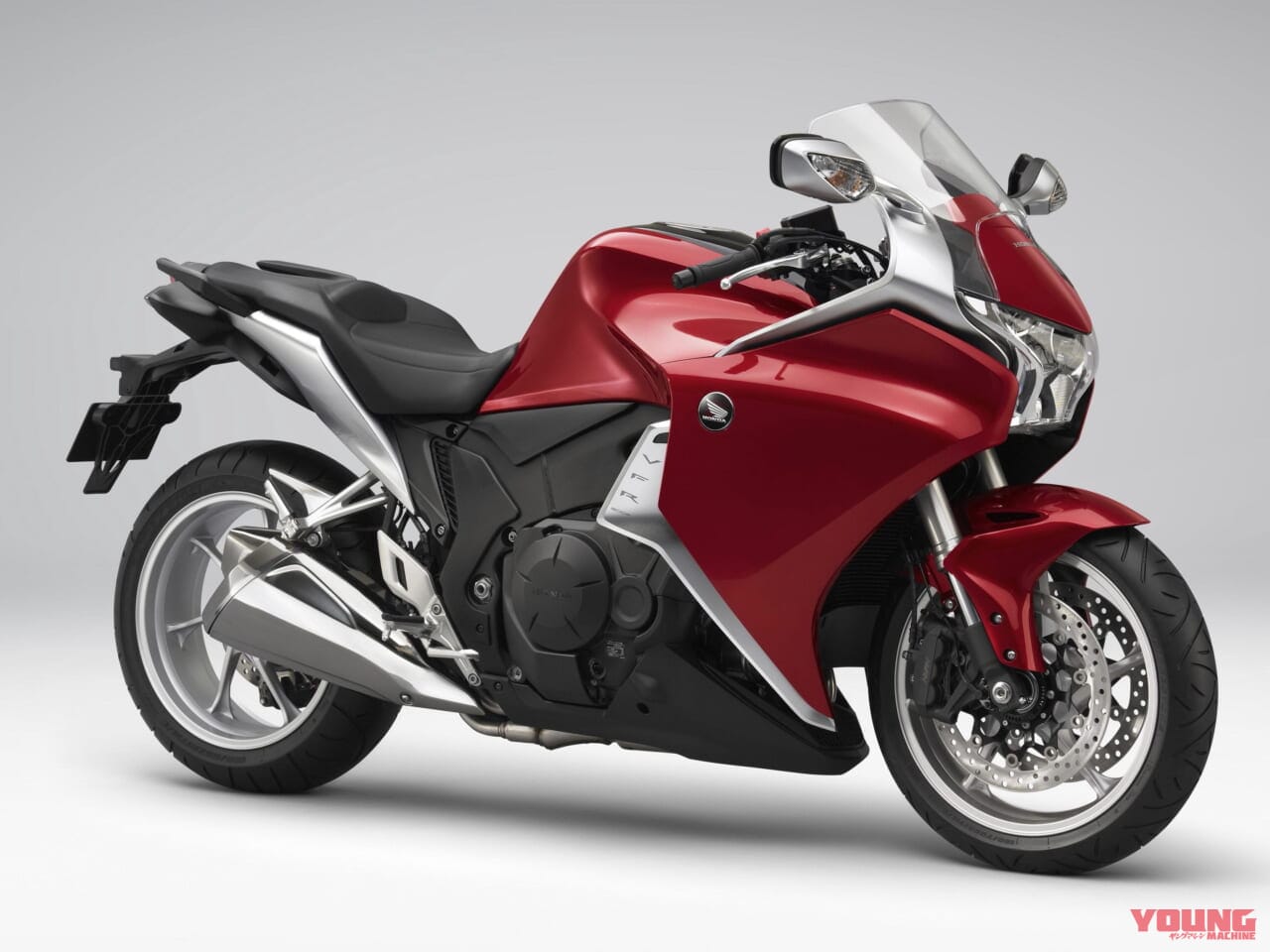 ホンダ|二輪車の世界生産累計5億台達成|ホンダが二輪車の世界生産累計5億台を達成! コロナ禍を挟みつつも年間平均1700万台ペース