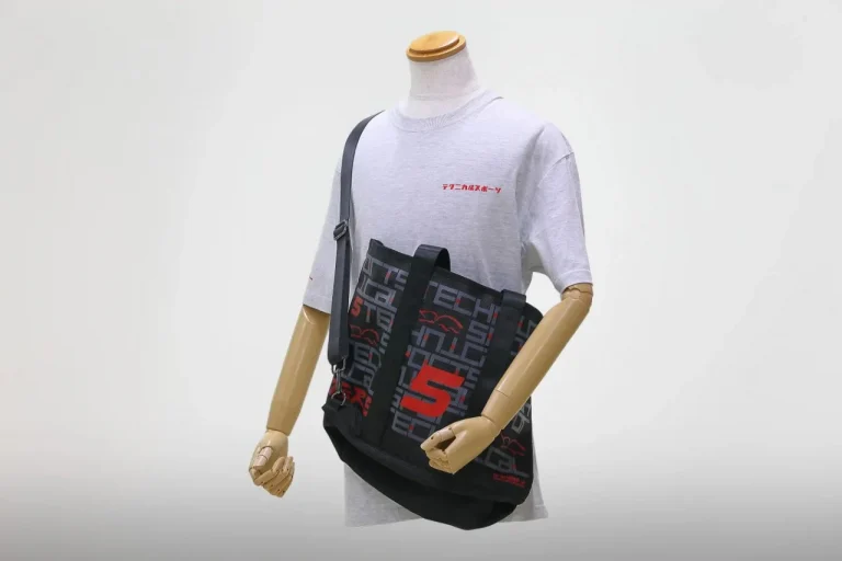 TSRとシンイチロウアラカワがコラボしたトートバッグ｜オンライン限定! SHINICHIRO ARAKAWA×TSRコラボグッズ【Tシャツ5型＆3wayトートバッグ】