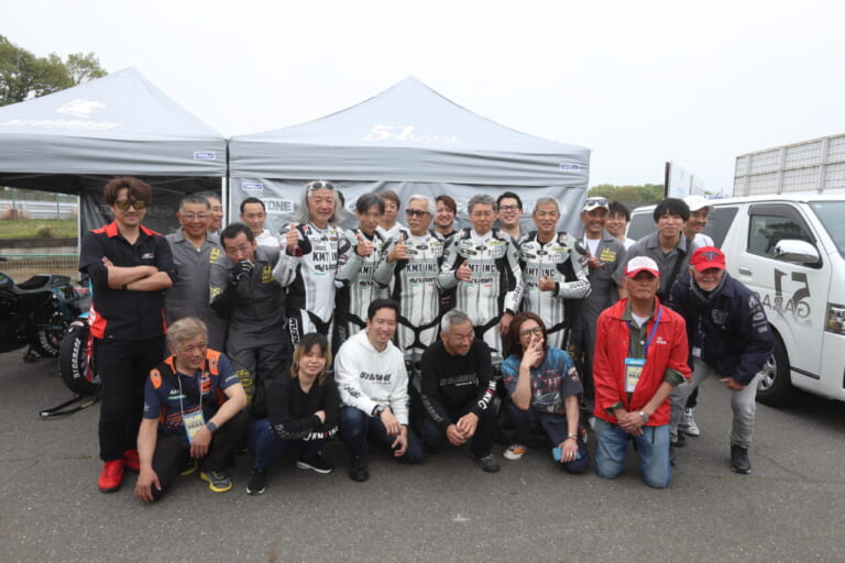 51ガレージのライダー&スタッフのみなさん|「岩城滉一率いる51ガレージの始動を追う」クラブマンロードレース第1戦に参戦【ベテラン勢の熱い挑戦とレースの舞台裏】
