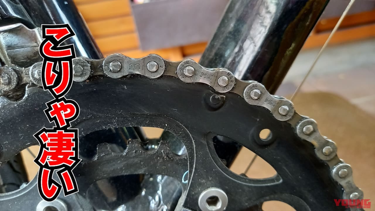 【百均アイテム検証】ゴシゴシ不要!? ダイソーの神シートクリーナーでチェーンがスルッと劇的キレイになっちゃった!!|【バイクメンテ便利アイテム】ゴシゴシ不要!? ダイソーの神シートクリーナーでチェーンがスルッと劇的キレイになっちゃった!!