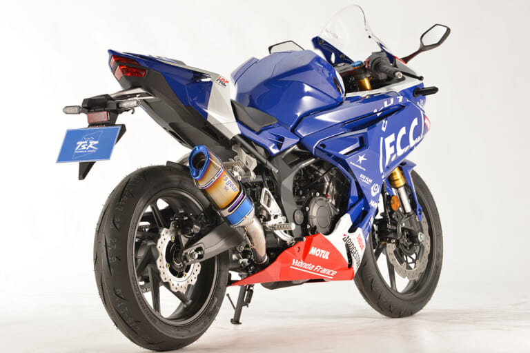 TSRのスリップオンマフラーを装着したホンダCBR250RR HONDA ホンダ CBR250RR チタンマフラー カスタム