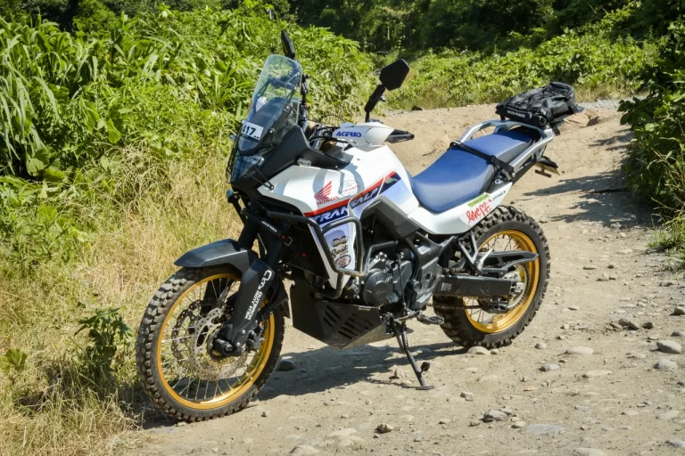 ホンダXL750トランザルプ×ヨッチンさん｜ホンダXL750トランザルプで本気のオフ走行を楽しむ! “使って走ってナンボ”のオーナーのバイクライフが自由だった