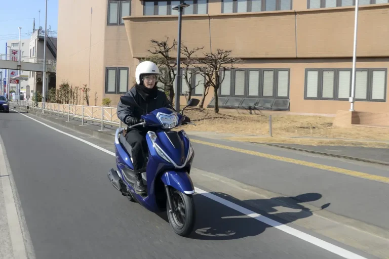 ビギナー女性ライダー×ホンダ リード125