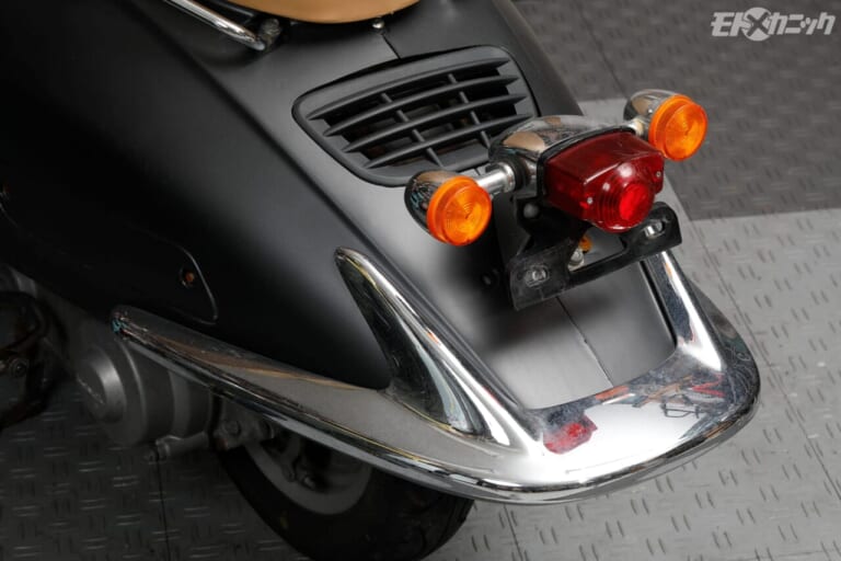 ホンダ｜ジョーカー50｜リアガーニッシュ｜一度錆びると回復が難しいクロームメッキ。強力被膜で保護しておこう〈KINGシリーズ〉