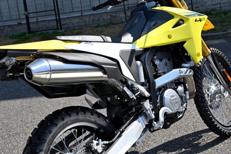 スズキ|DR-Z4S / DR-Z4SM|スズキ新型「DR-Z4S」「DR-Z4SM」の英国価格が判明! 100万円超えは必至か……