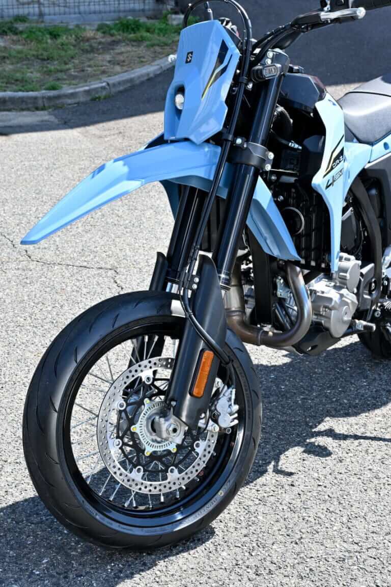 スズキ|DR-Z4S / DR-Z4SM|スズキ新型「DR-Z4S」「DR-Z4SM」の英国価格が判明! 100万円超えは必至か……