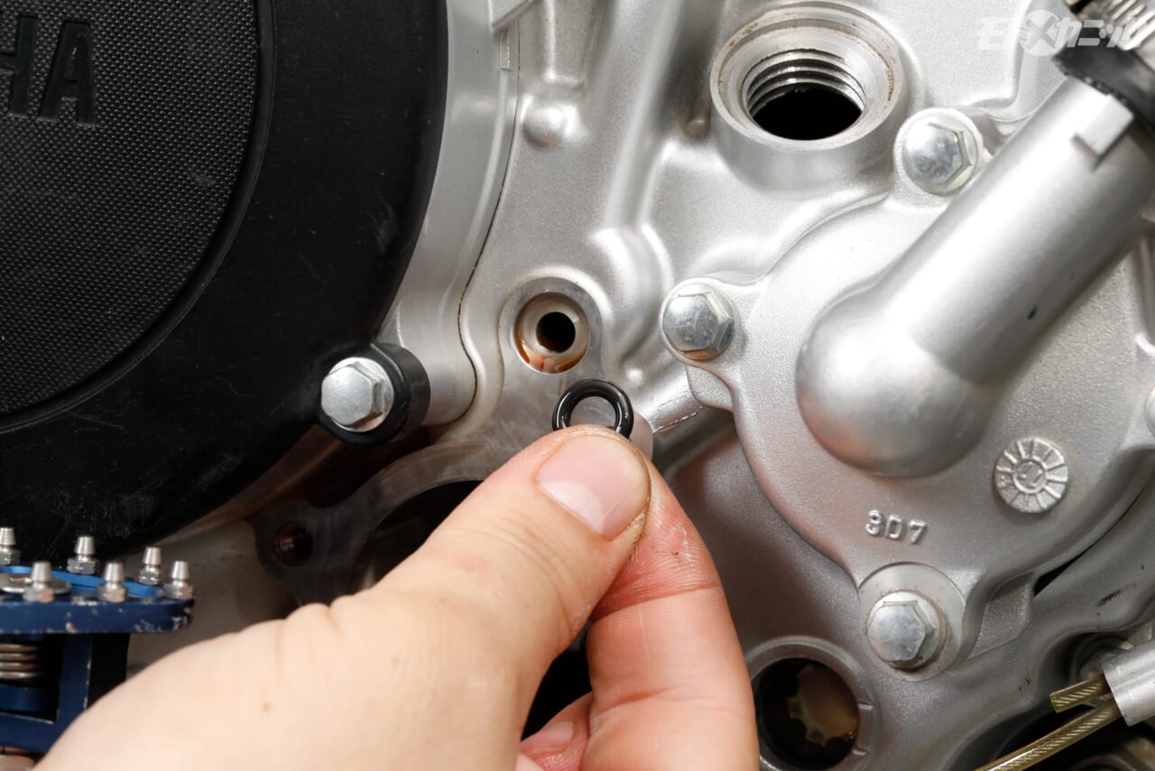 ｜バイクメンテナンスの第一歩。チューニングにも値するエンジンオイル交換〈YAMALUBE〉
