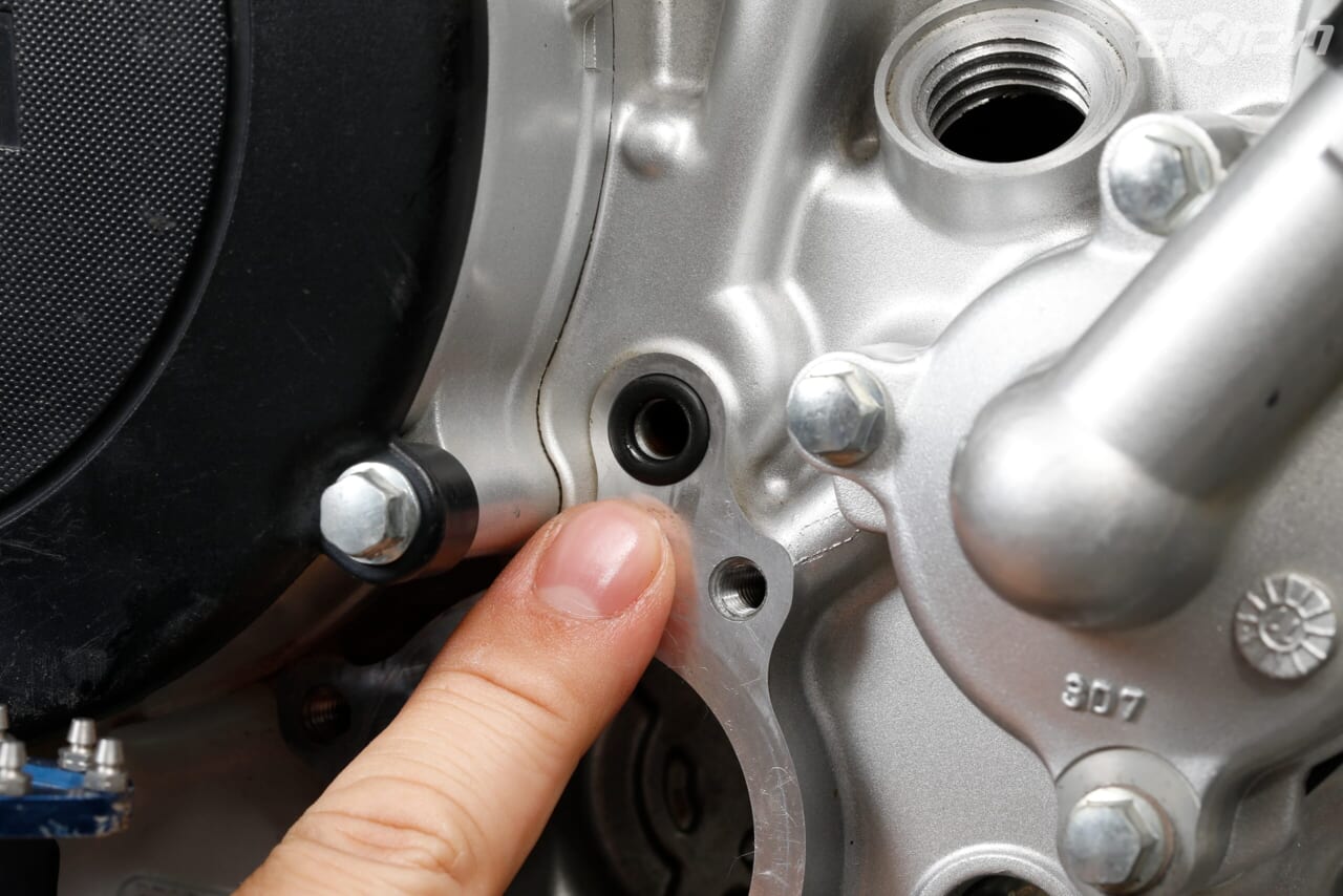 ｜バイクメンテナンスの第一歩。チューニングにも値するエンジンオイル交換〈YAMALUBE〉