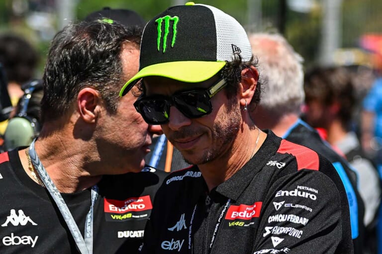 『DONATO』をかけるバレンティーノ・ロッシ|「ベストドレッサーは誰? 」この夏、アイウェアもTOPライダーのレプリカで決めろ【MotoGPサングラス・コレクション2025】