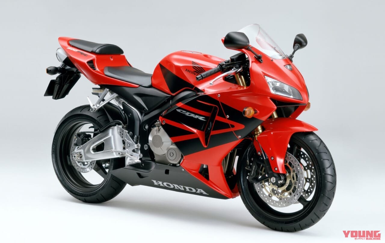 ホンダ CBR600RR|最新中古相場もわかる! 人気バイク歴代モデル図鑑:ホンダCBR600RR【初フルモデルチェンジ 2005年モデル】