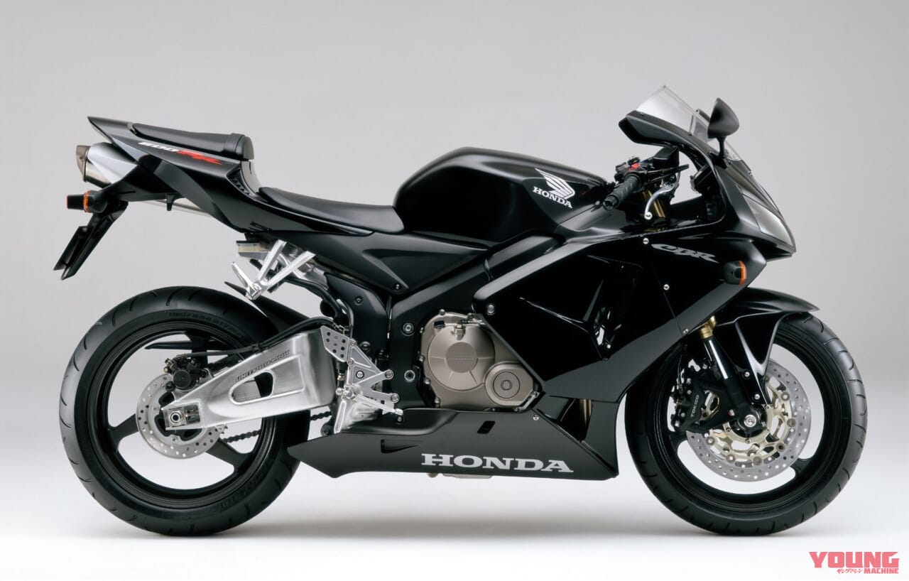 ホンダ CBR600RR|最新中古相場もわかる! 人気バイク歴代モデル図鑑:ホンダCBR600RR【初フルモデルチェンジ 2005年モデル】