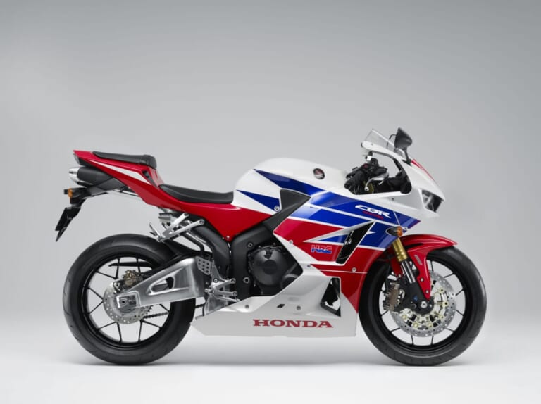 ホンダ CBR600RR|最新中古相場もわかる! 人気バイク歴代モデル図鑑:ホンダCBR600RR【レプソルも登場した2013年モデル】