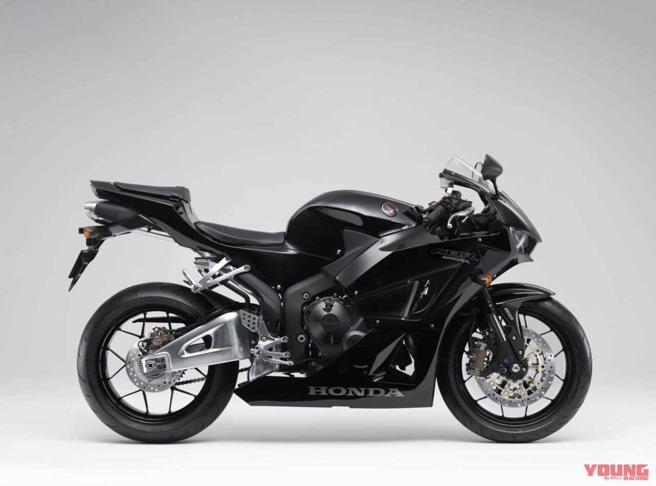 ホンダ CBR600RR|最新中古相場もわかる! 人気バイク歴代モデル図鑑:ホンダCBR600RR【レプソルも登場した2013年モデル】