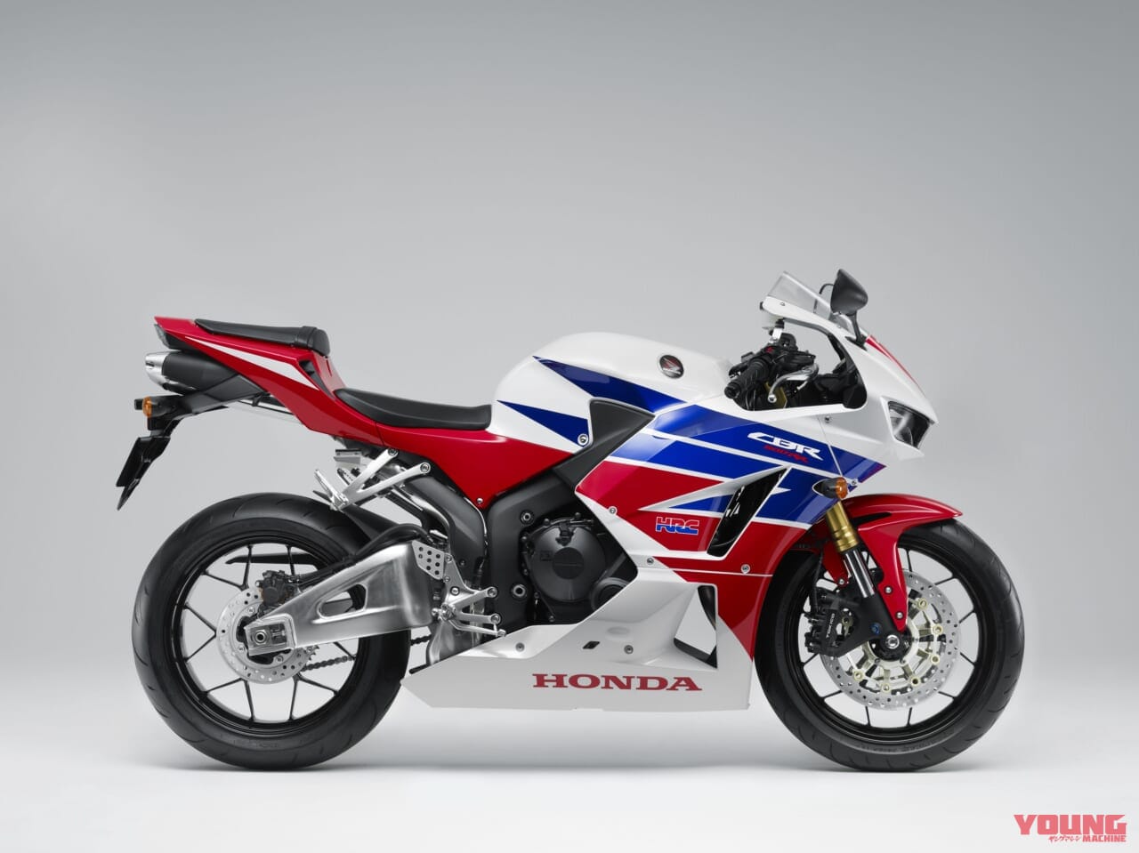 ホンダ CBR600RR|最新中古相場もわかる! 人気バイク歴代モデル図鑑:ホンダCBR600RR【レプソルも登場した2013年モデル】