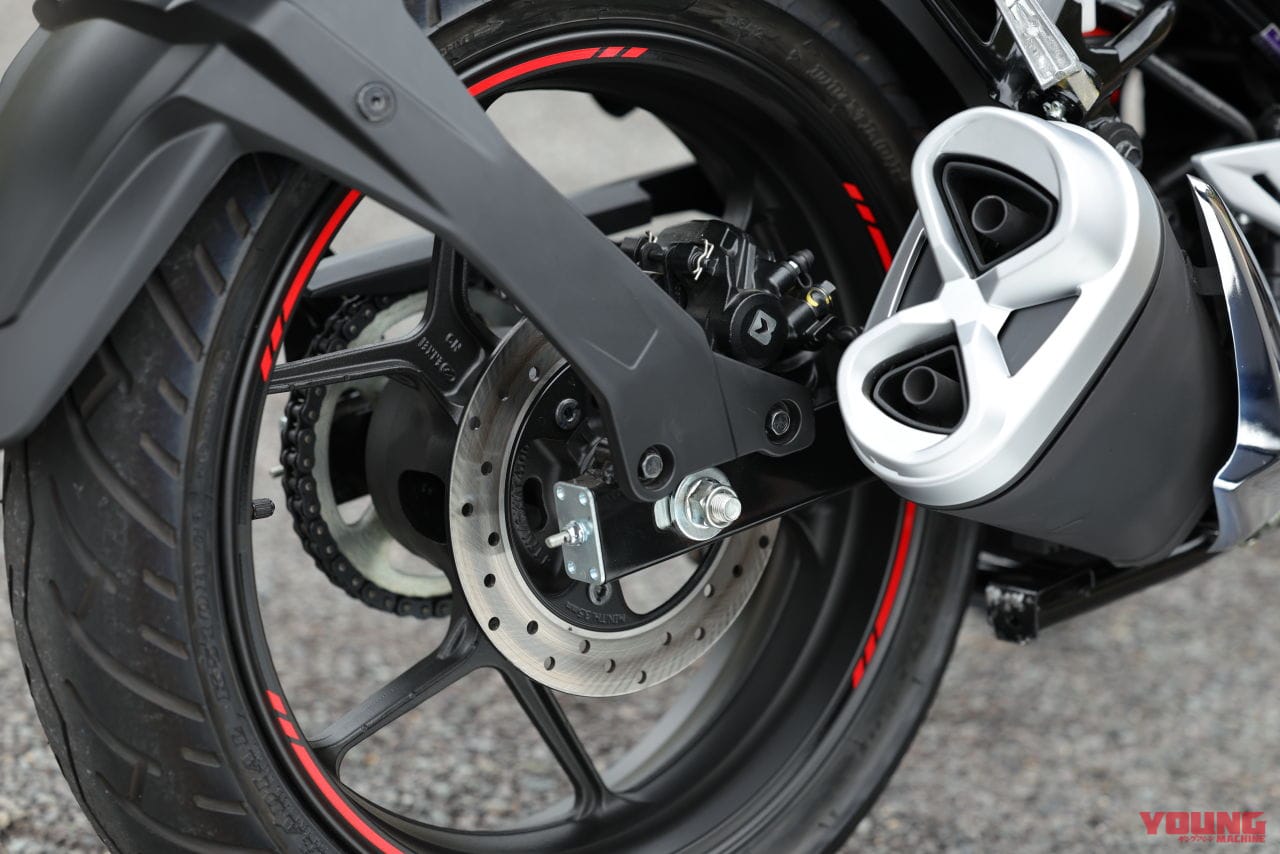 スズキ|ジクサー150|2025年モデル|「バランス絶妙」「気難しさゼロ」レーシング女子・岡崎静夏のスズキ ジクサー150試乗インプレッション