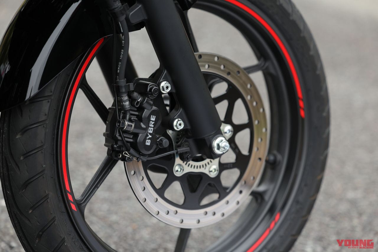 スズキ|ジクサー150|2025年モデル|「バランス絶妙」「気難しさゼロ」レーシング女子・岡崎静夏のスズキ ジクサー150試乗インプレッション