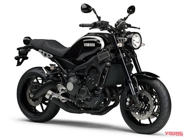 YAMAHA XSR900