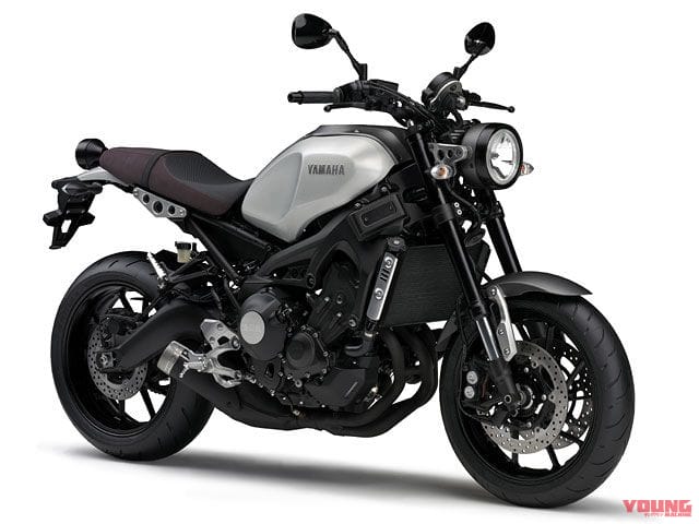 YAMAHA XSR900