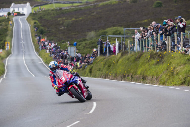 マン島TTレース|2025年|2025年マン島TT、史上2回目のシニアTTキャンセルで閉幕
