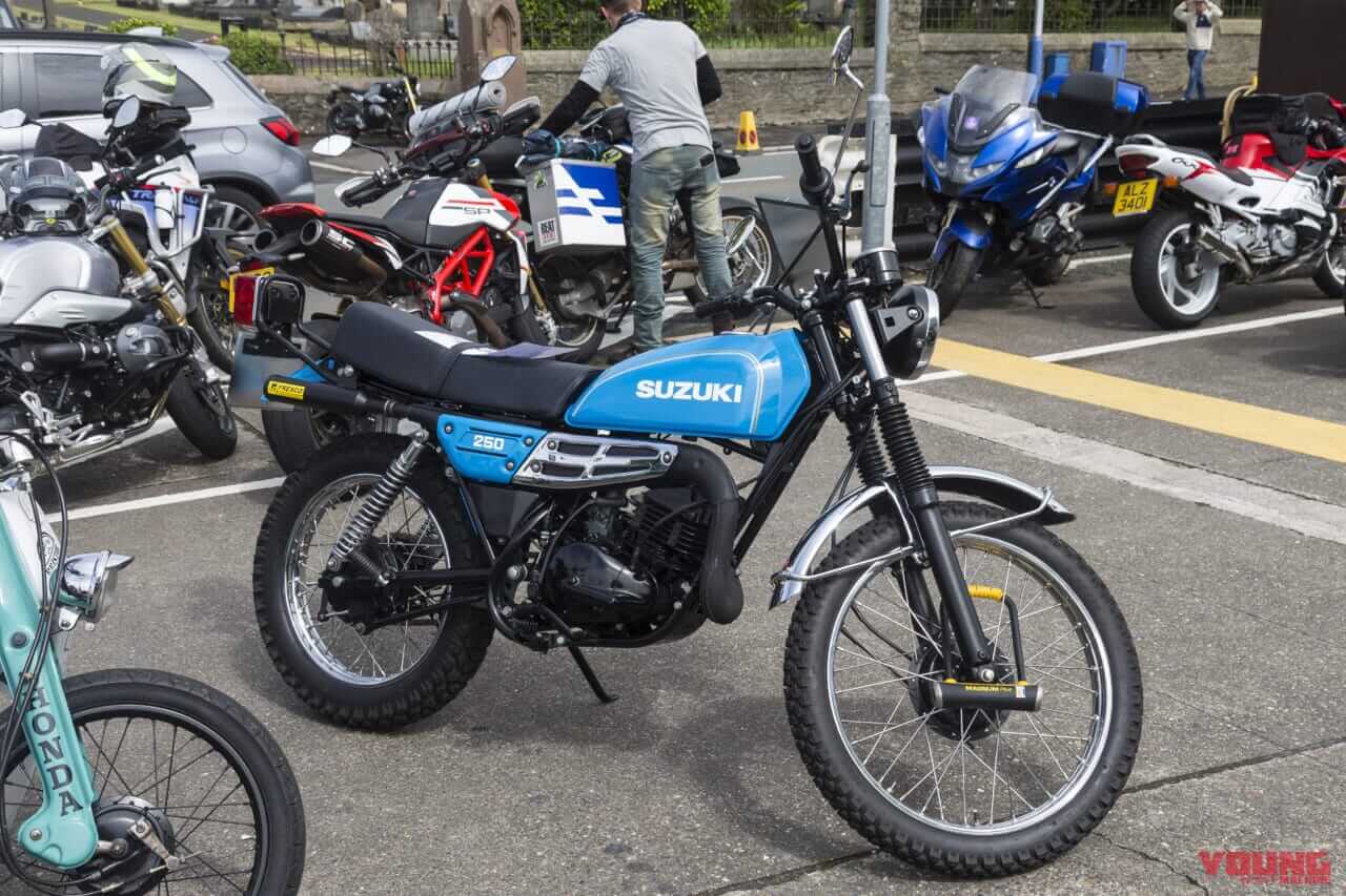 マン島TTで見つけたレアなバイク36選! 欧州で大切に乗られている日本車、トンデモカスタムの欧州車も?|マン島TTで見つけたレアなバイク36選! 欧州で大切に乗られている日本車、トンデモカスタムの欧州車も?
