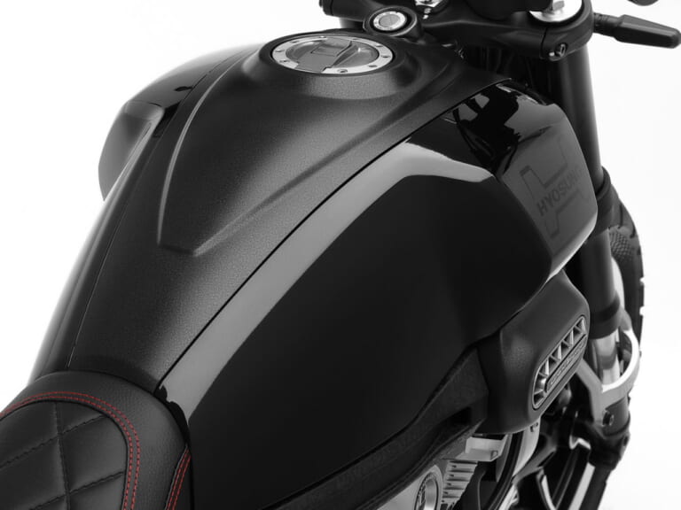 ヒョースン|GX125Xロードスター|水冷V型2気筒エンジンの原付二種、新型登場!! ヒョースン「GV125Xロードスター」7月上旬発売へ