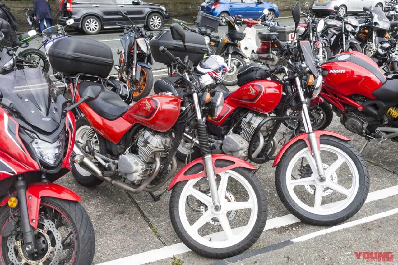 マン島TTで見つけたレアなバイク36選！ 欧州で大切に乗られている日本車、トンデモカスタムの欧州車も?｜マン島TTで見つけたレアなバイク36選！ 欧州で大切に乗られている日本車、トンデモカスタムの欧州車も?
