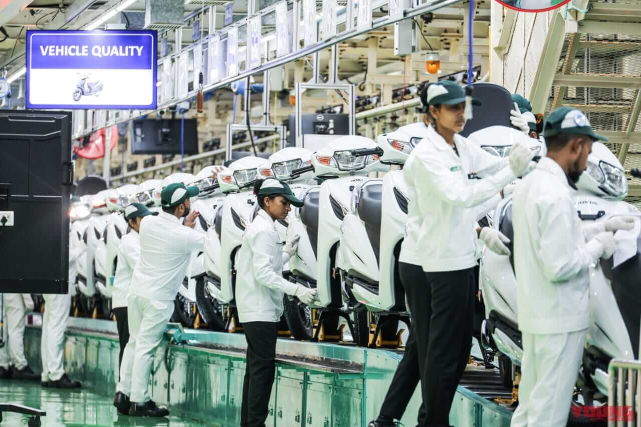 製造ライン｜【1日で最大16万台を売る?! 】脅威のバイク巨大市場「インド」でホンダ 二輪車生産5億台記念式典に参加してきた