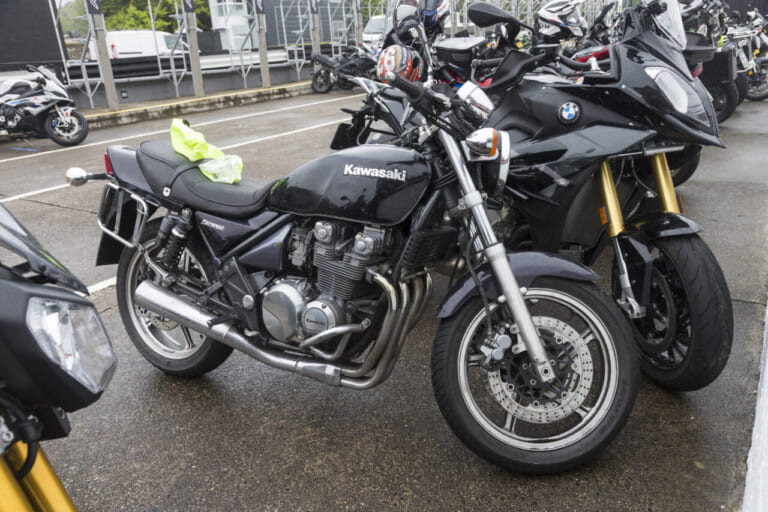 マン島TTで見つけたレアなバイク36選! 欧州で大切に乗られている日本車、トンデモカスタムの欧州車も?|マン島TTで見つけたレアなバイク36選! 欧州で大切に乗られている日本車、トンデモカスタムの欧州車も?