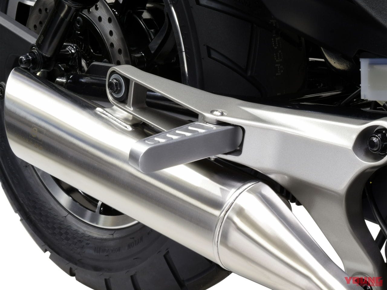 ヒョースン|GX125Xロードスター|水冷V型2気筒エンジンの原付二種、新型登場!! ヒョースン「GV125Xロードスター」7月上旬発売へ