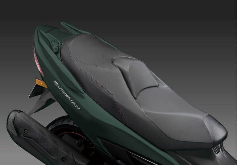 スズキ|バーグマン400|イギリス仕様|2025年モデル|今度の「バーグマン400」はゴールドホイール! 英スズキがニューカラー3色を発表、日本使用にも導入?