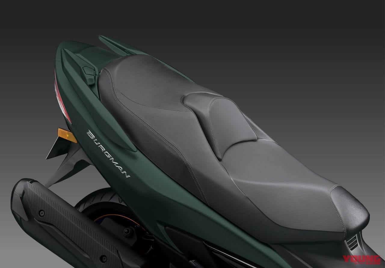 スズキ|バーグマン400|イギリス仕様|2025年モデル|今度の「バーグマン400」はゴールドホイール! 英スズキがニューカラー3色を発表、日本使用にも導入?