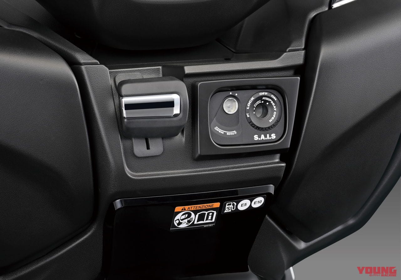 スズキ|バーグマン400|イギリス仕様|2025年モデル|今度の「バーグマン400」はゴールドホイール! 英スズキがニューカラー3色を発表、日本使用にも導入?