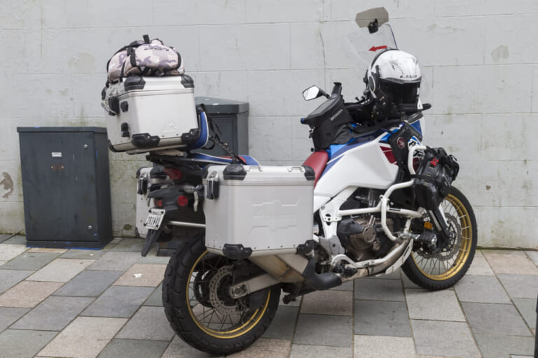 マン島TTで見つけたレアなバイク36選! 欧州で大切に乗られている日本車、トンデモカスタムの欧州車も?|マン島TTで見つけたレアなバイク36選! 欧州で大切に乗られている日本車、トンデモカスタムの欧州車も?