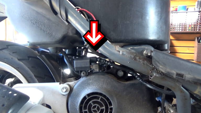 SUZUKI ZZ|【実録バイク修理】古いスクーターのエンジン不動! 予想外すぎる原因は独特の構造にあった