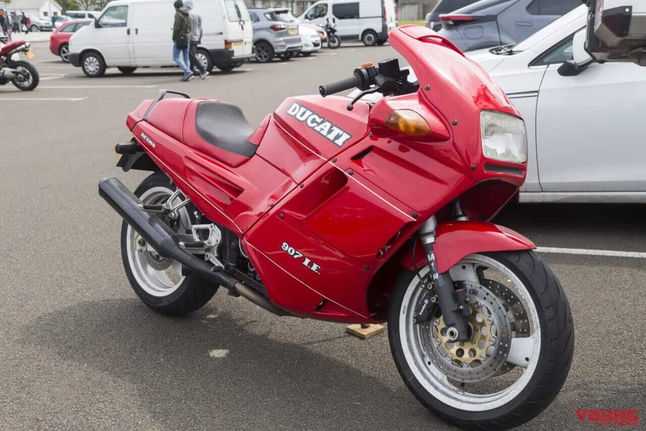 マン島TTで見つけたレアなバイク36選! 欧州で大切に乗られている日本車、トンデモカスタムの欧州車も?|マン島TTで見つけたレアなバイク36選! 欧州で大切に乗られている日本車、トンデモカスタムの欧州車も?