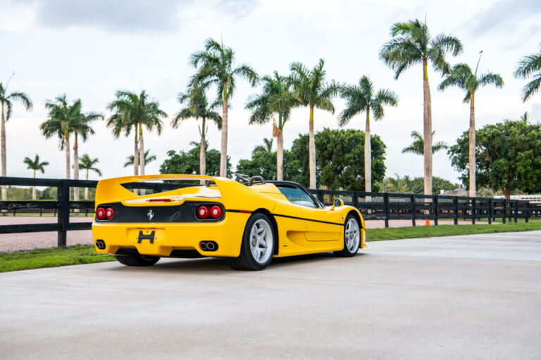 フェラーリ創立50周年記念モデルのF50｜「F1部門と市販車部門がタッグを組んだ」唯一無二のフェラーリ! V12搭載のF50こそ「公道を走れる直系マシン」その伝説と魅力に迫る