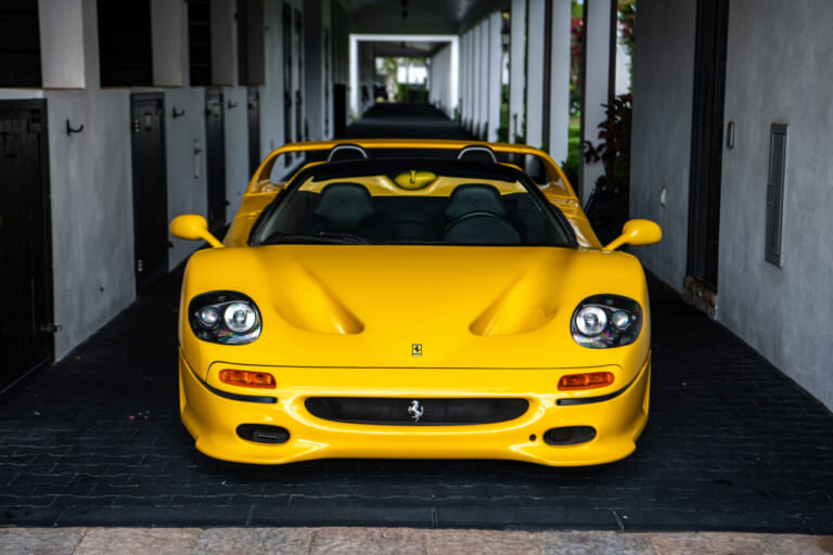 フェラーリ創立50周年記念モデルのF50｜「F1部門と市販車部門がタッグを組んだ」唯一無二のフェラーリ! V12搭載のF50こそ「公道を走れる直系マシン」その伝説と魅力に迫る