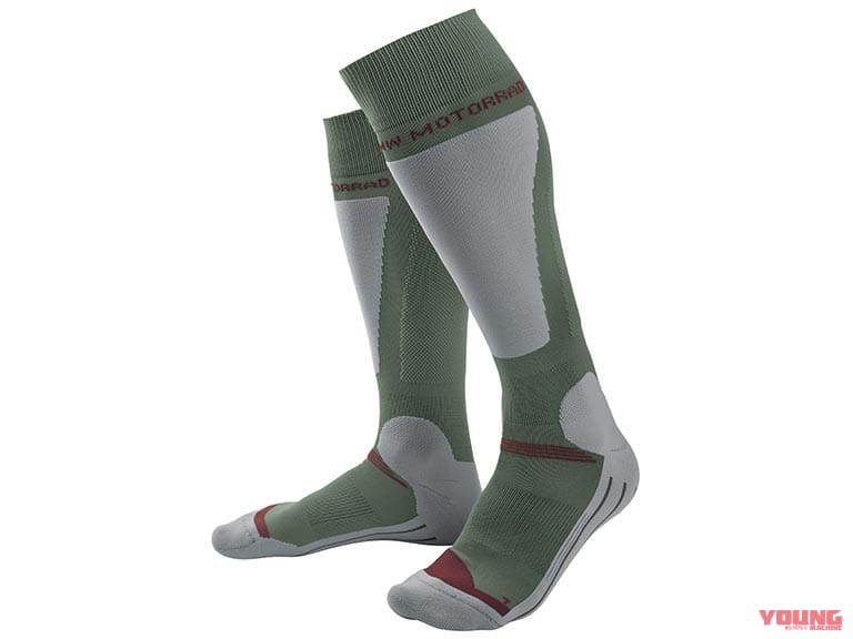 ファンクショナルサマーソックス|「通気性と安全性」を両立! 【BMW Motorrad】2025夏の新作ウェア&注目アイテムを紹介