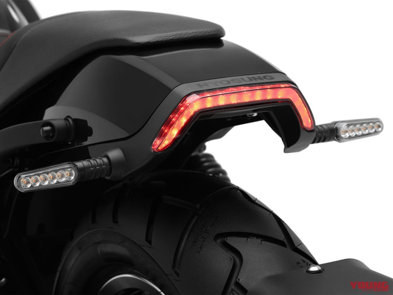 ヒョースン|GX125Xロードスター|水冷V型2気筒エンジンの原付二種、新型登場!! ヒョースン「GV125Xロードスター」7月上旬発売へ