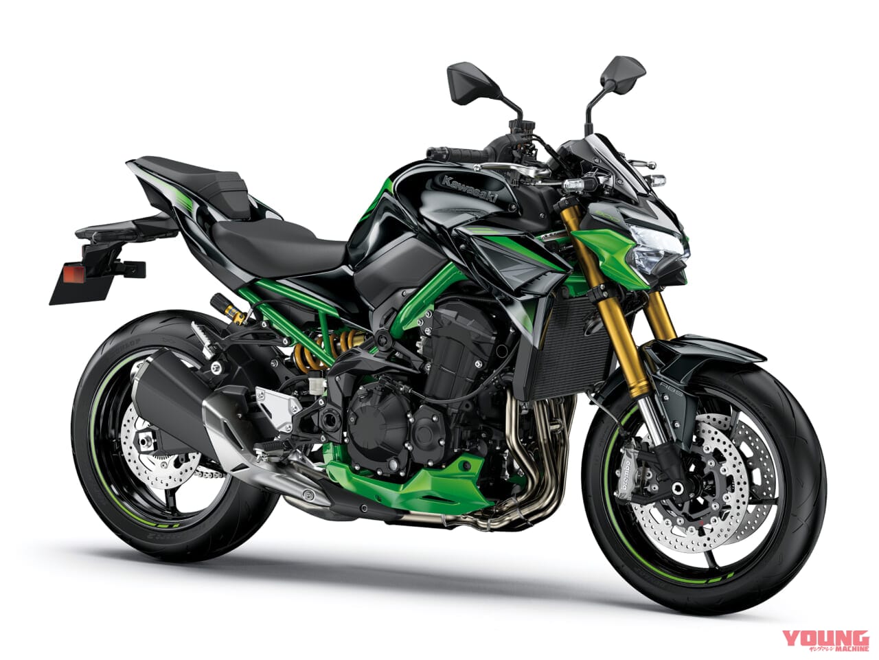KAWASAKI Z900｜最新相場もわかる! 人気バイク歴代モデル図鑑：カワサキZ900【上級/限定車も登場の2022年モデル】